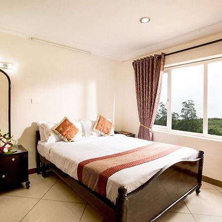 Hotel Lakeview Ooty Kültér fotó
